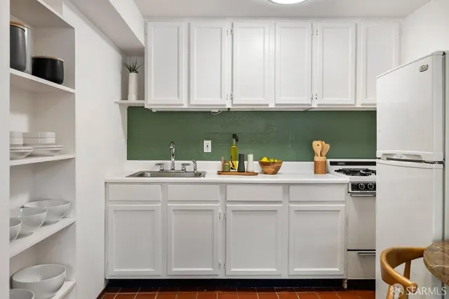 $1,349,000 | 229 Ashbury Street, San Francisco, CA 94117