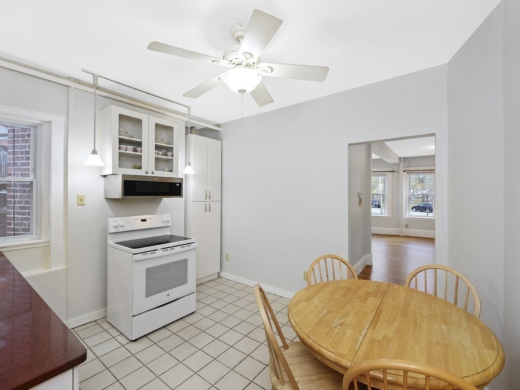 6 Parkway Road, Unit 2 Brookline, MA 02445 - Photo 7 of 18 Gallery Image 7