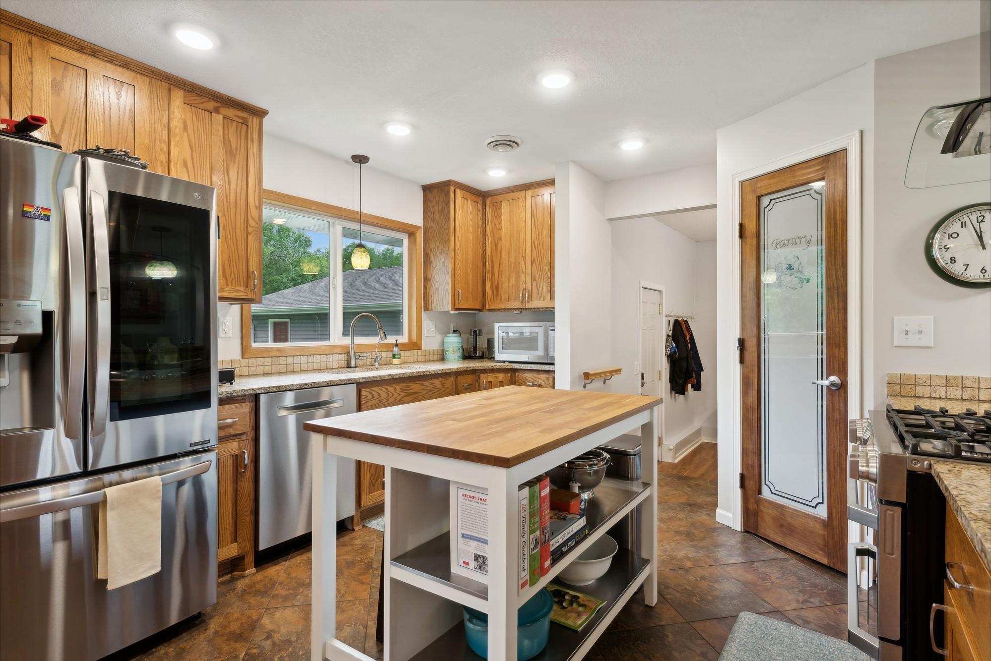 266 County Rd J West Shoreview, MN 55126 - Photo 12 of 44 Gallery Image 12