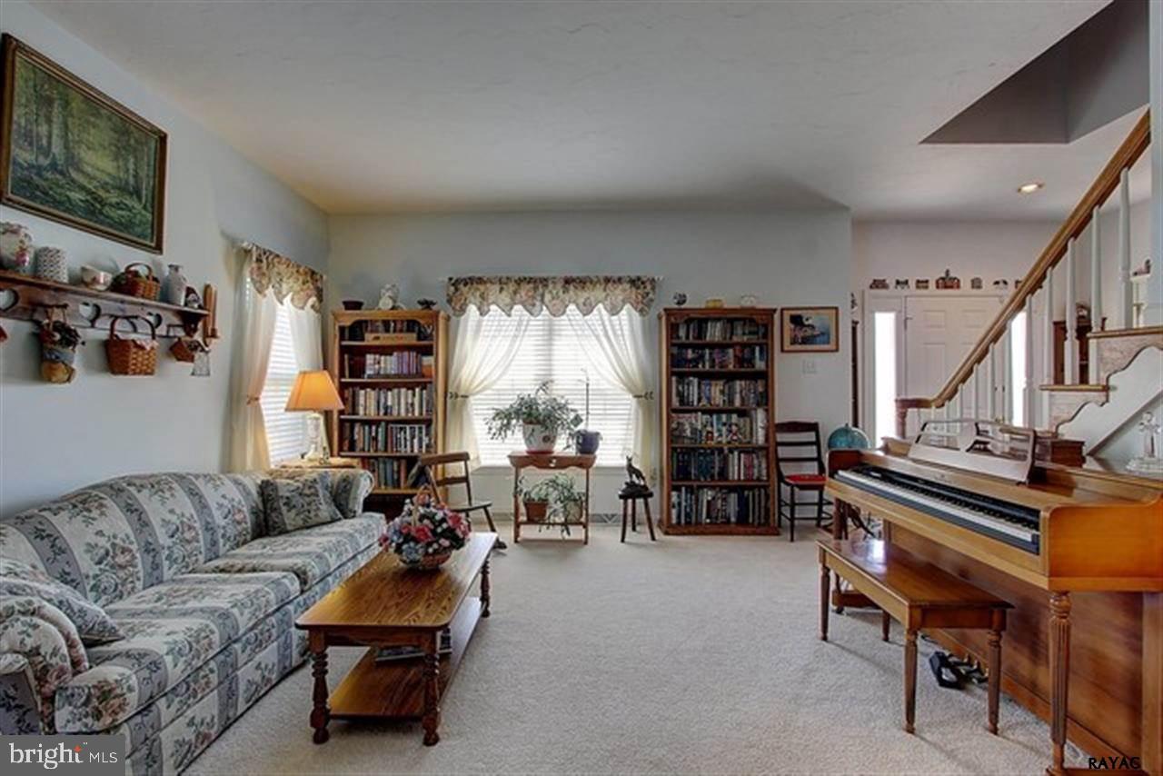 3135 Ridings Way York, PA 17408 - Photo 14 of 27 Gallery Image 14