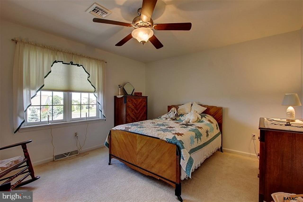 3135 Ridings Way York, PA 17408 - Photo 19 of 27 Gallery Image 19