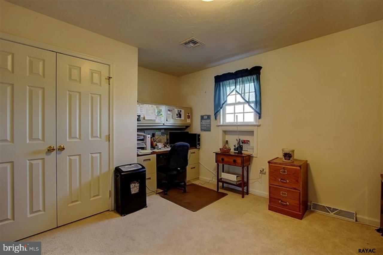 3135 Ridings Way York, PA 17408 - Photo 21 of 27 Gallery Image 21