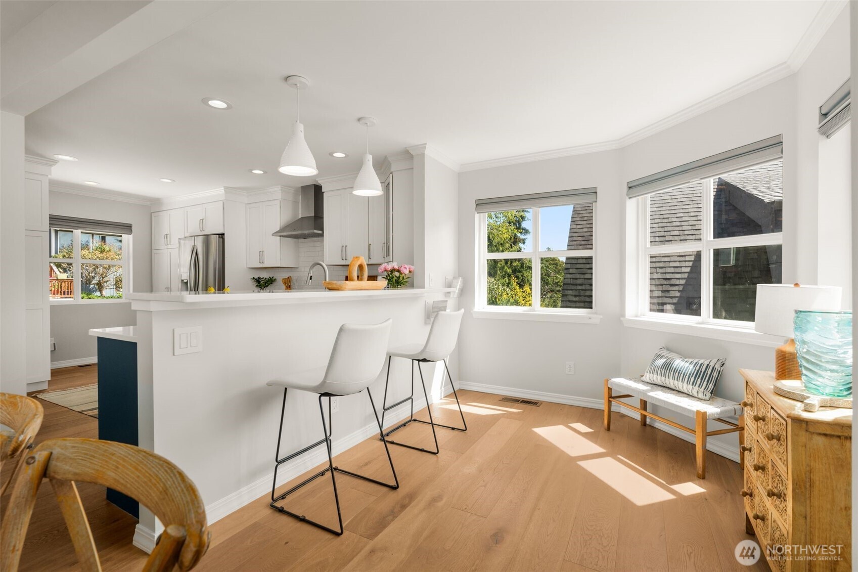 6321 Atlas Place Southwest Seattle, WA 98136 - Photo 13 of 36