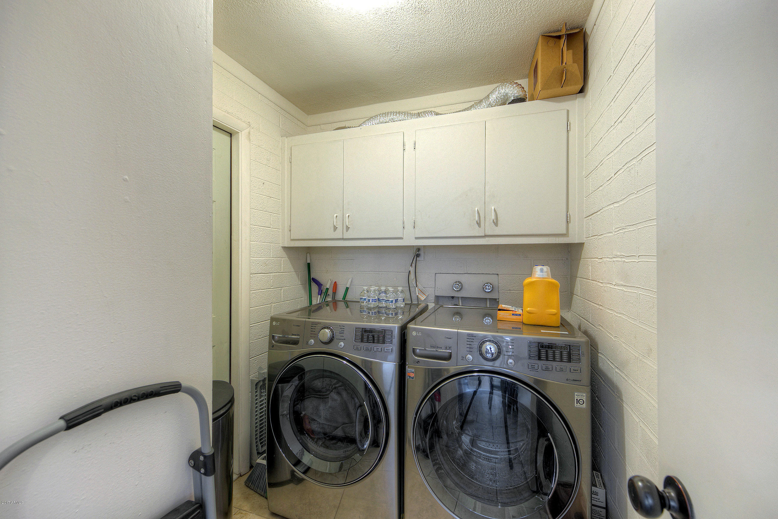 3351 East Beryl Lane Phoenix, AZ 85028 - Photo 15 of 33 Laundry