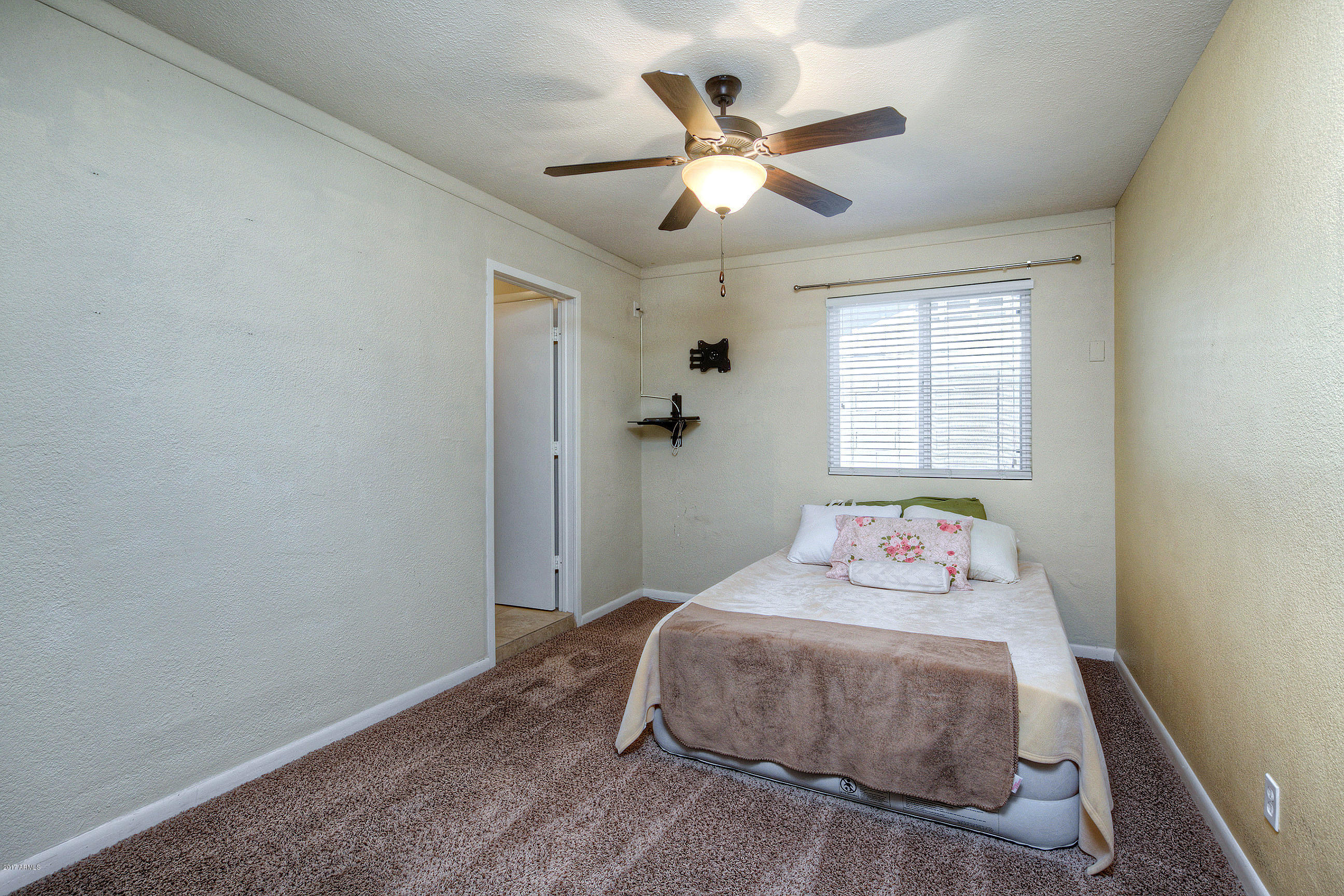 3351 East Beryl Lane Phoenix, AZ 85028 - Photo 16 of 33 Second Master
