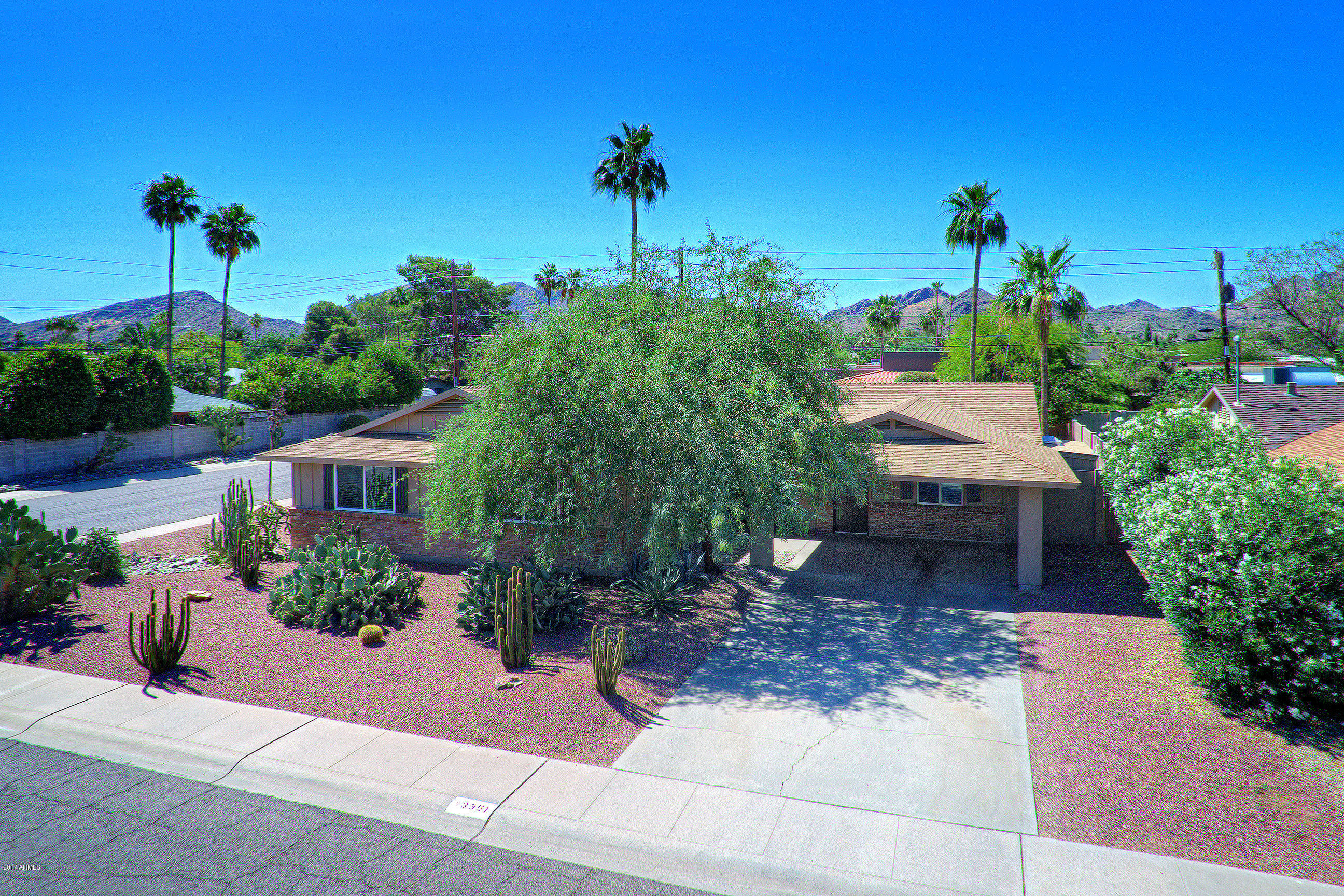 3351 East Beryl Lane Phoenix, AZ 85028 - Photo 6 of 33 Front Aerial