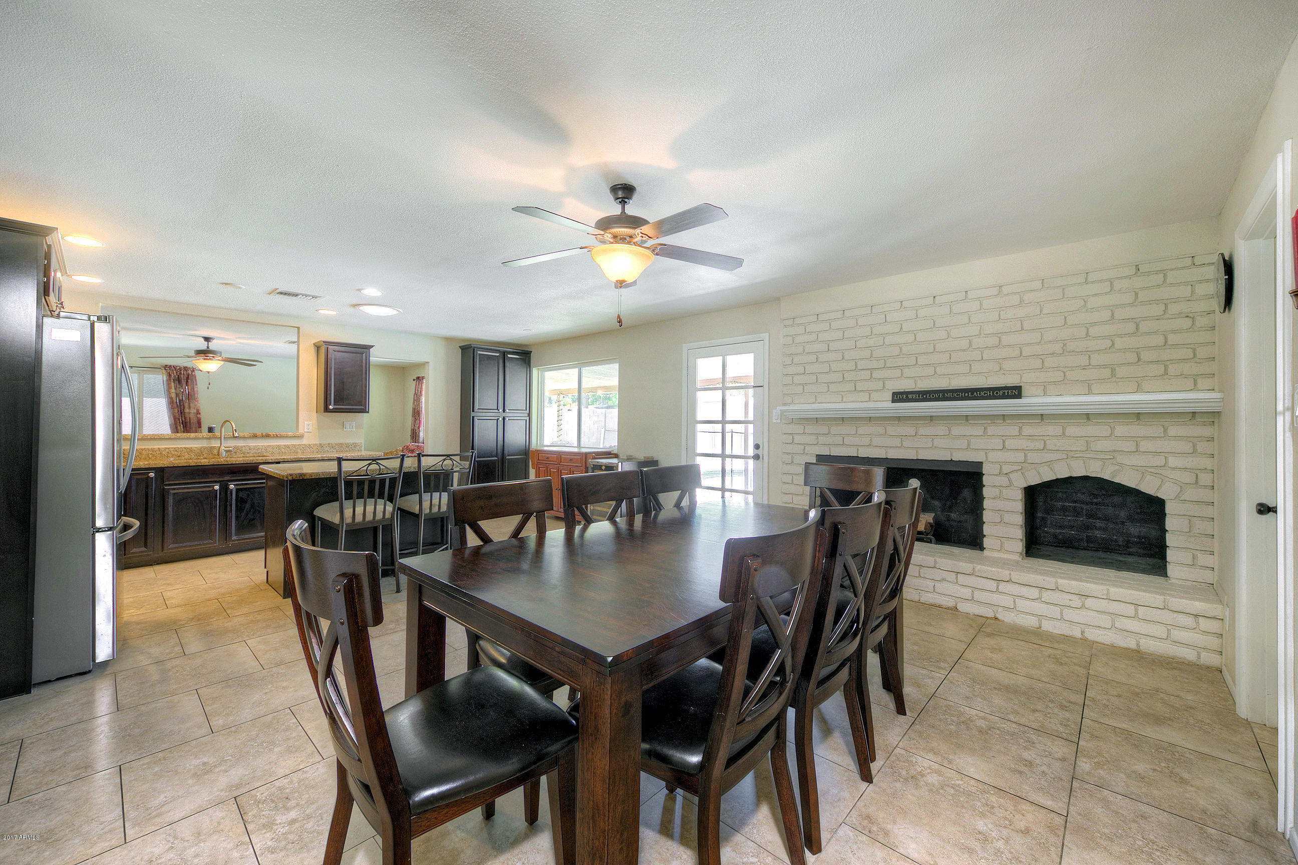 3351 East Beryl Lane Phoenix, AZ 85028 - Photo 9 of 33 Dining and Kitchen