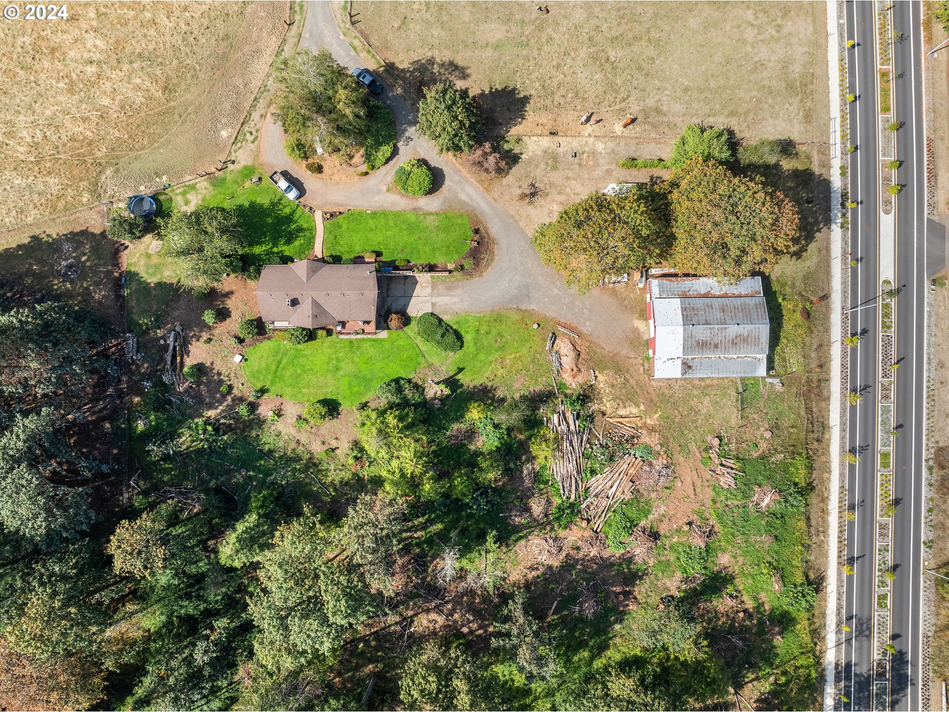 16370 Bell Street Sandy, OR 97055 - Photo 23 of 44 an aerial view of residential houses with outdoor space