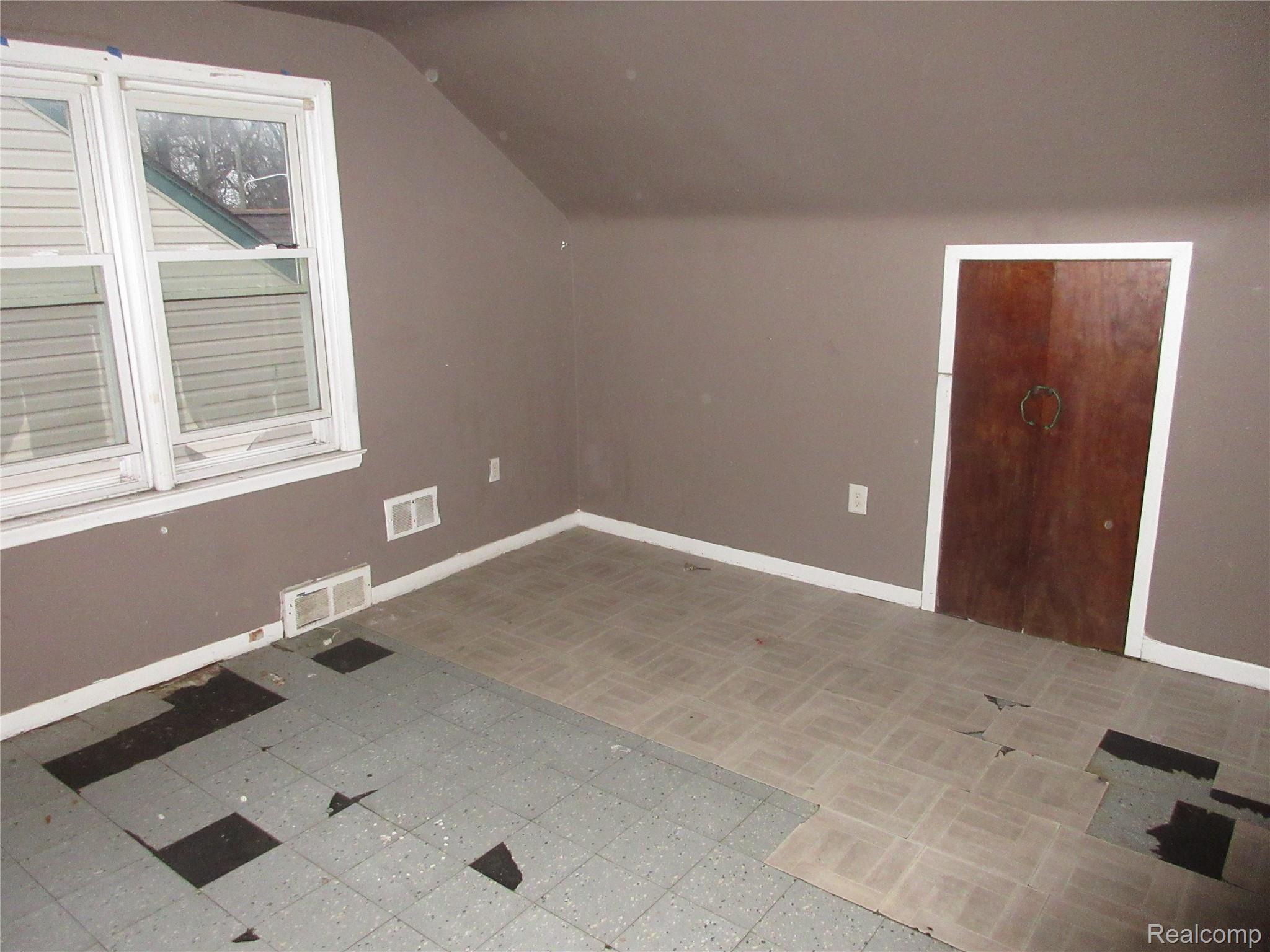 18566 Appleton Street Detroit, MI 48219 - Photo 13 of 15 IMG_13.JPG