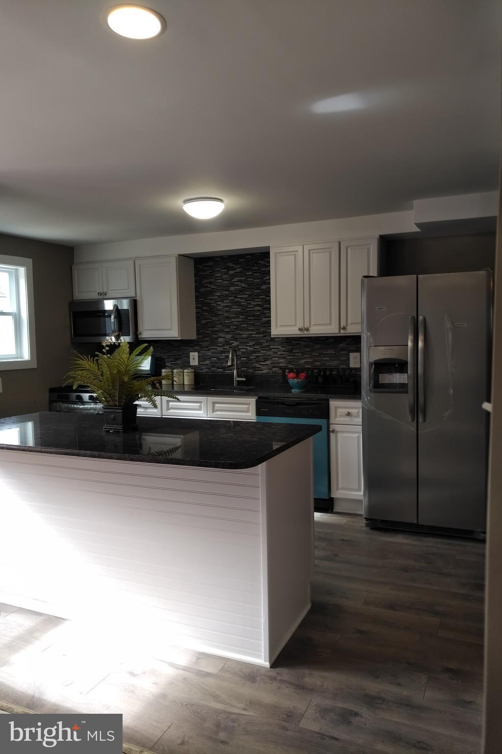 950 Bayner Road Essex, MD 21221 - Photo 4 of 7 Kitchen