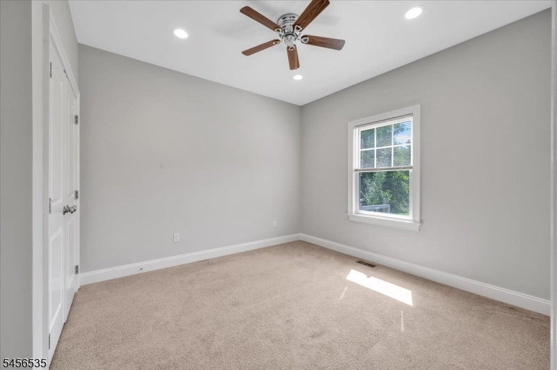 657 Foothill Road Bridgewater, NJ 08807 - Photo 19 of 46 Gallery Image 19
