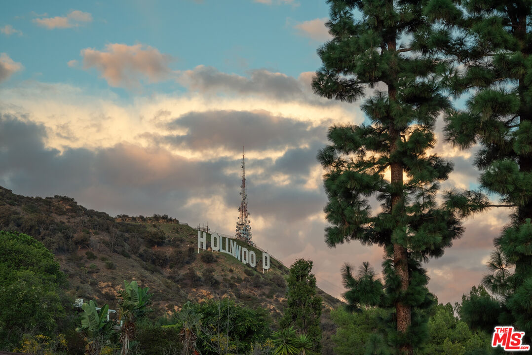2701 Lake Hollywood Drive Los Angeles, CA 90068 - Photo 13 of 41 a view of a city