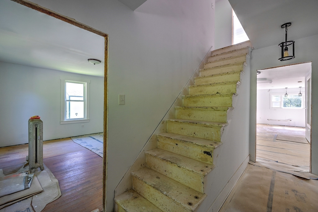 136 Quaboag Street Warren, MA 01083 - Photo 13 of 38