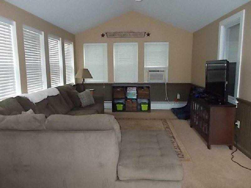 33 Cushman Road Winslow, ME 04901 - Photo 6 of 11 Den/Family/Great Room.