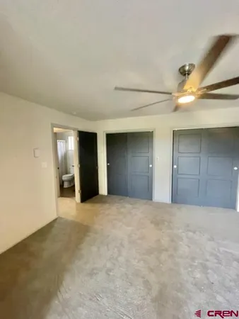 a view of empty room with window