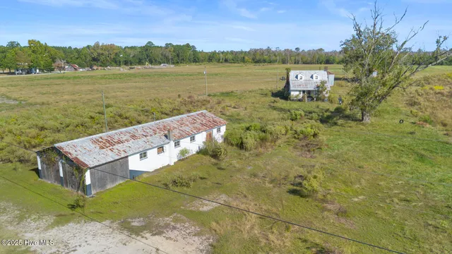 $425,000 | 2438 White Oak River Road, Maysville, NC 28555