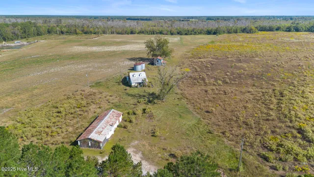 $425,000 | 2438 White Oak River Road, Maysville, NC 28555