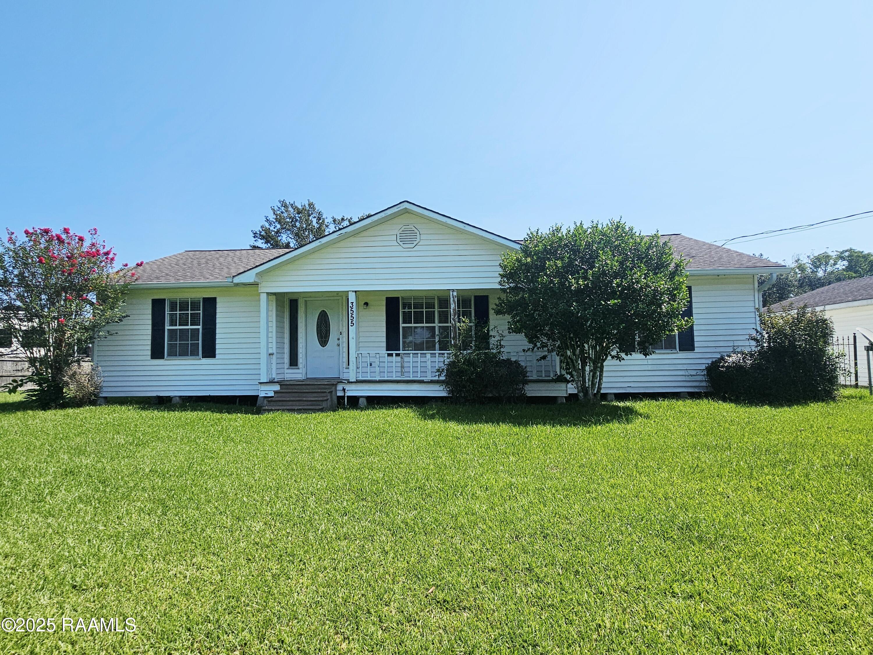 3555 Woodlawn Road Maurice, LA 70555 - Photo 2 of 19 20250819_110819