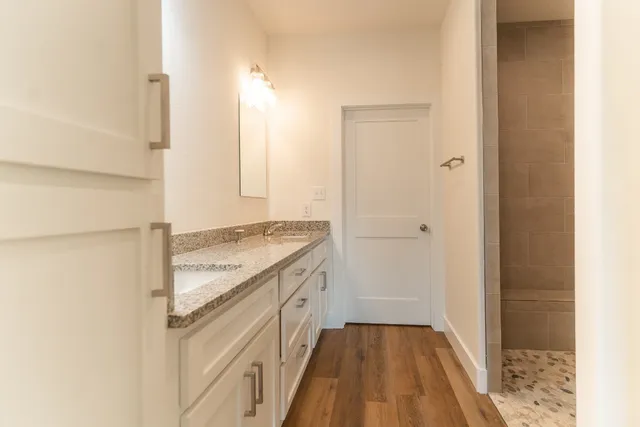 $368,775 | 309 String Prairie Way, Smithville, TX 78957