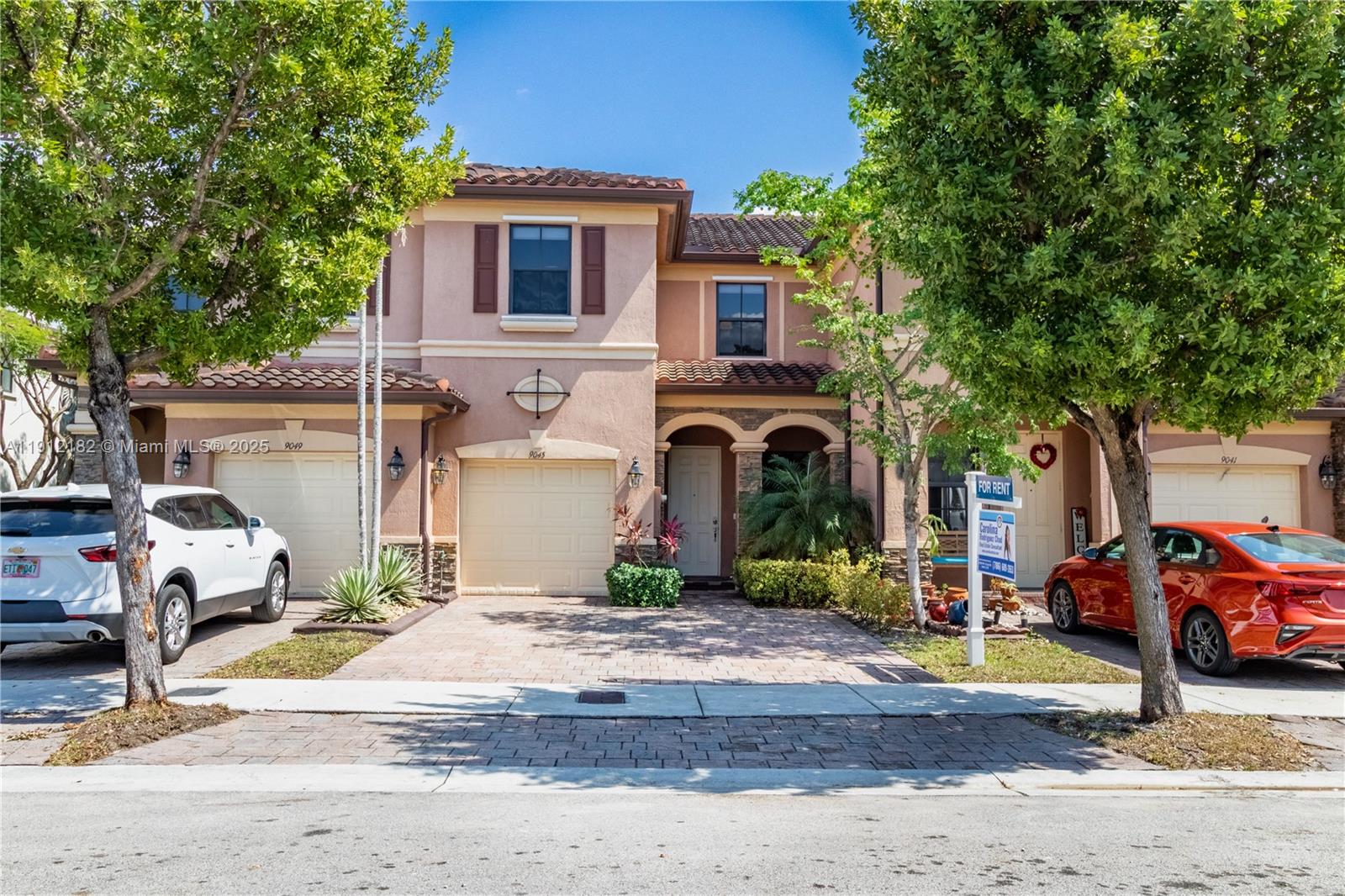 a house view with a outdoor space