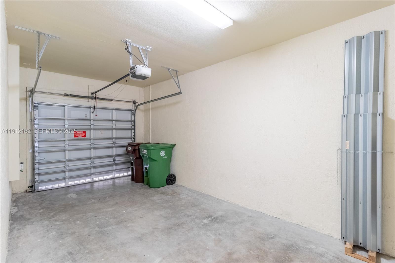 9045 West 33rd Avenue, Unit 9045 Hialeah, FL 33018 - Photo 12 of 23