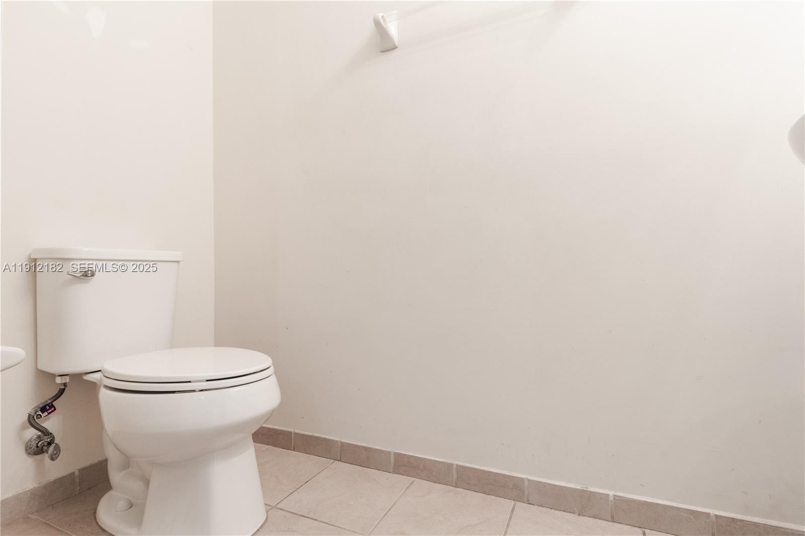 9045 West 33rd Avenue, Unit 9045 Hialeah, FL 33018 - Photo 23 of 23