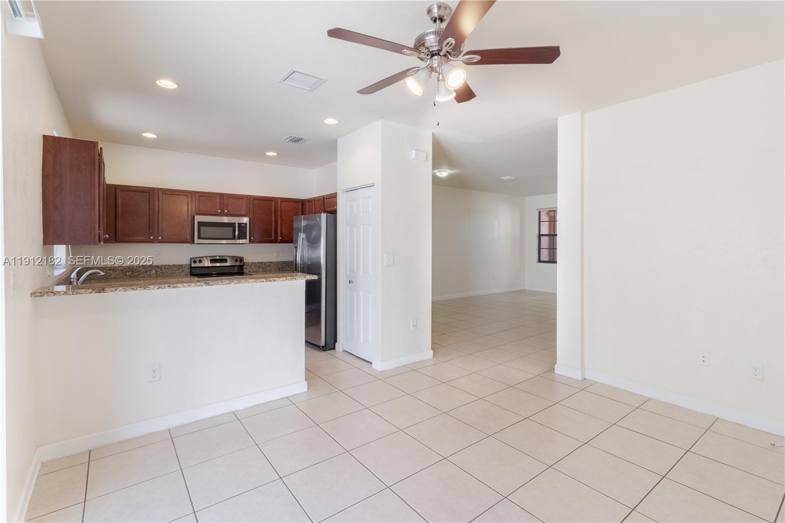 9045 West 33rd Avenue, Unit 9045 Hialeah, FL 33018 - Photo 7 of 23