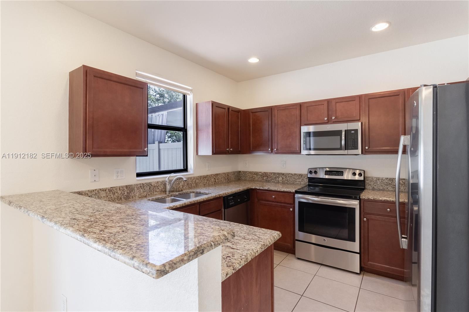 9045 West 33rd Avenue, Unit 9045 Hialeah, FL 33018 - Photo 8 of 23