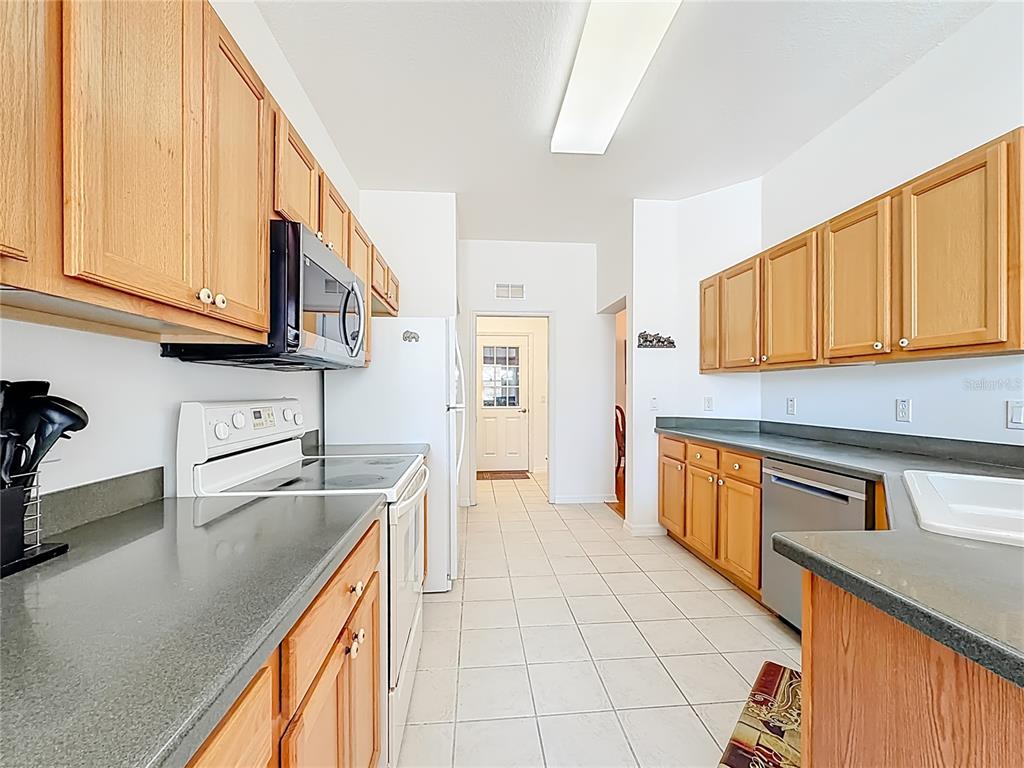 9746 Southwest 89th Loop Ocala, FL 34481 - Photo 12 of 49