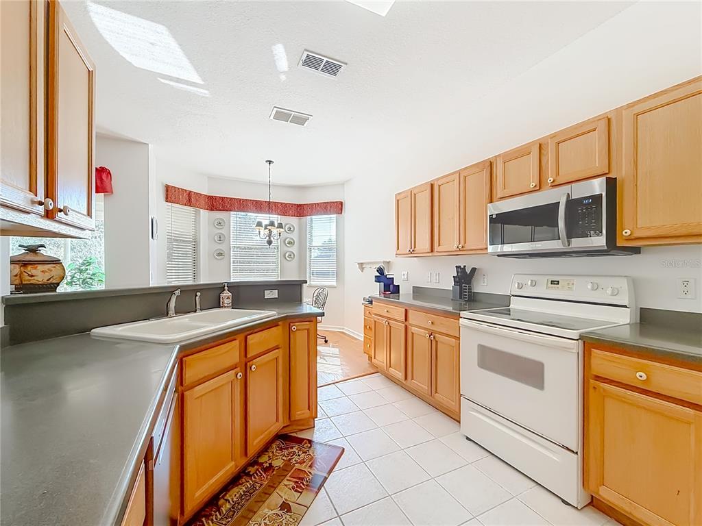 9746 Southwest 89th Loop Ocala, FL 34481 - Photo 15 of 49