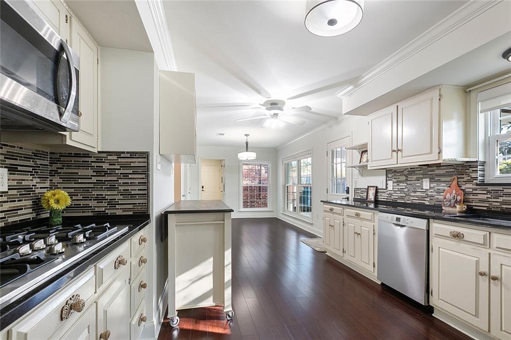 204 Camborne Lane Slidell, LA 70461 - Photo 12 of 37