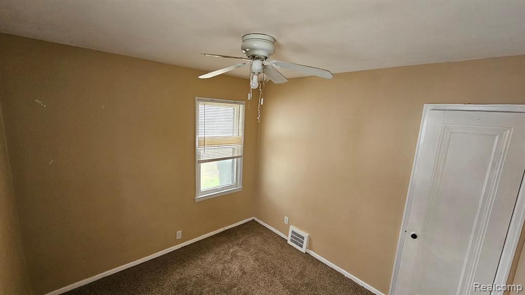 21719 Moross Road Grosse Pointe, MI 48236 - Photo 8 of 15