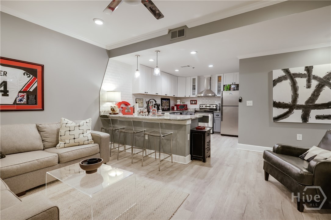 250 West Broad Street, Unit 801 Athens, GA 30601 - Photo 5 of 42