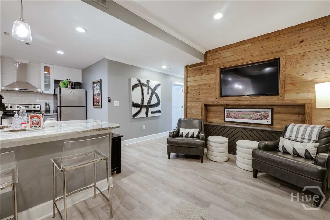 250 West Broad Street, Unit 801 Athens, GA 30601 - Photo 7 of 42