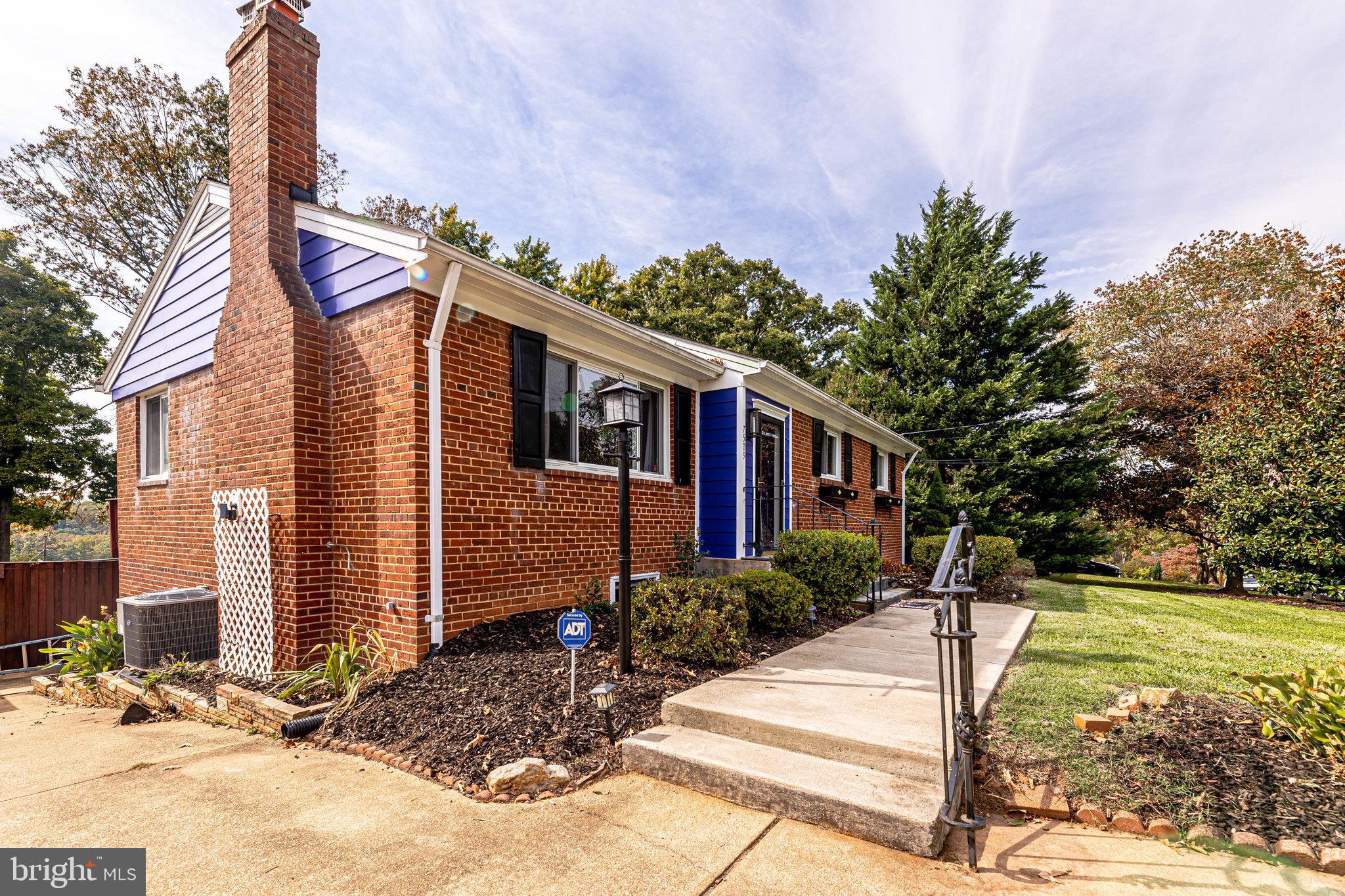 7509 June Street Springfield, VA 22150 - Photo 4 of 37 Gallery Image 4
