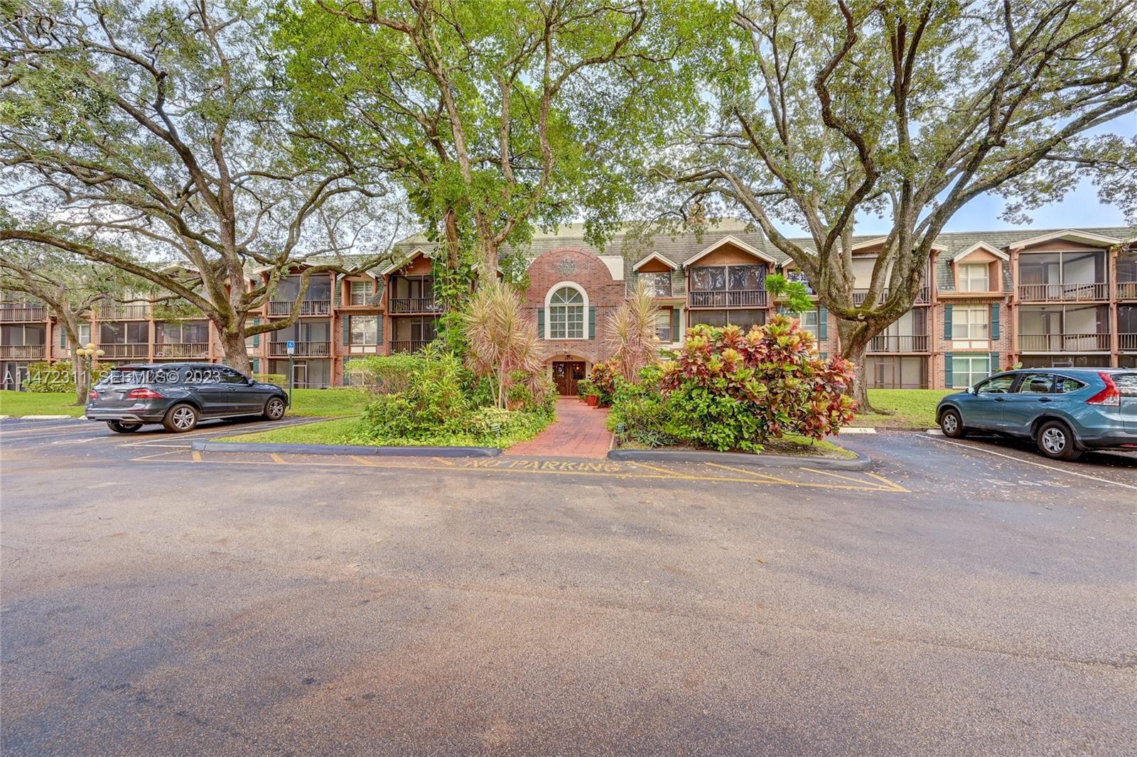 3670 Inverrary Drive, Unit 2E Lauderhill, FL 33319 - Photo 2 of 19