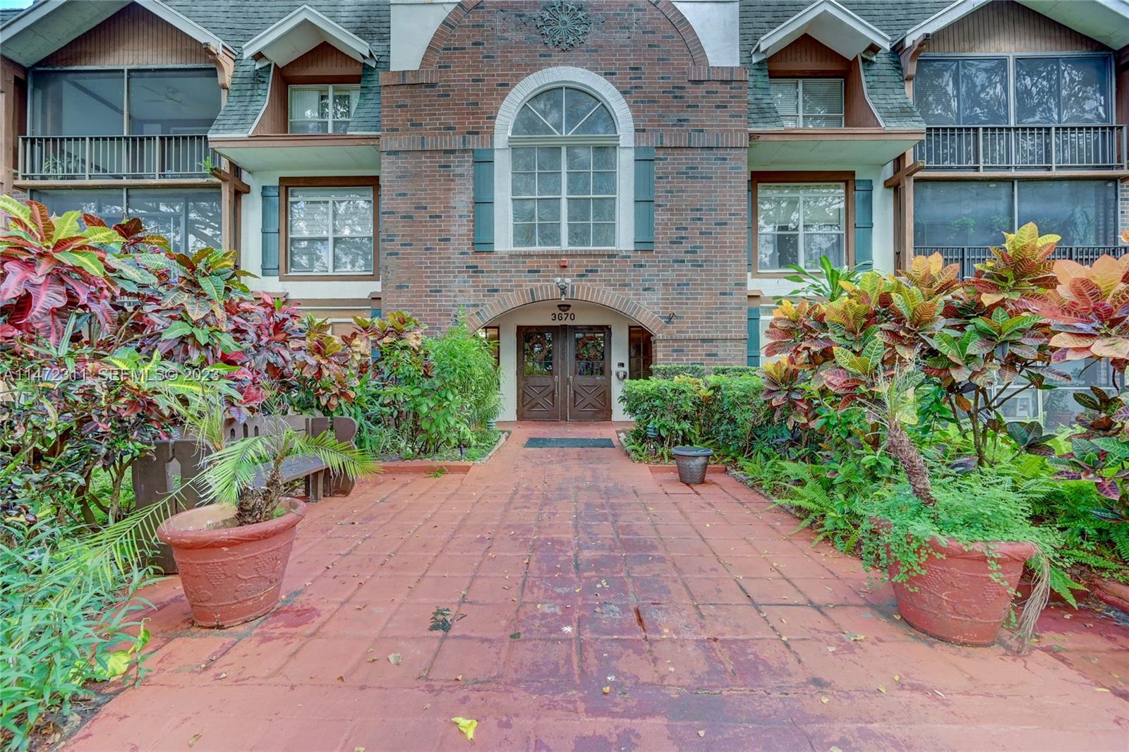 3670 Inverrary Drive, Unit 2E Lauderhill, FL 33319 - Photo 5 of 19