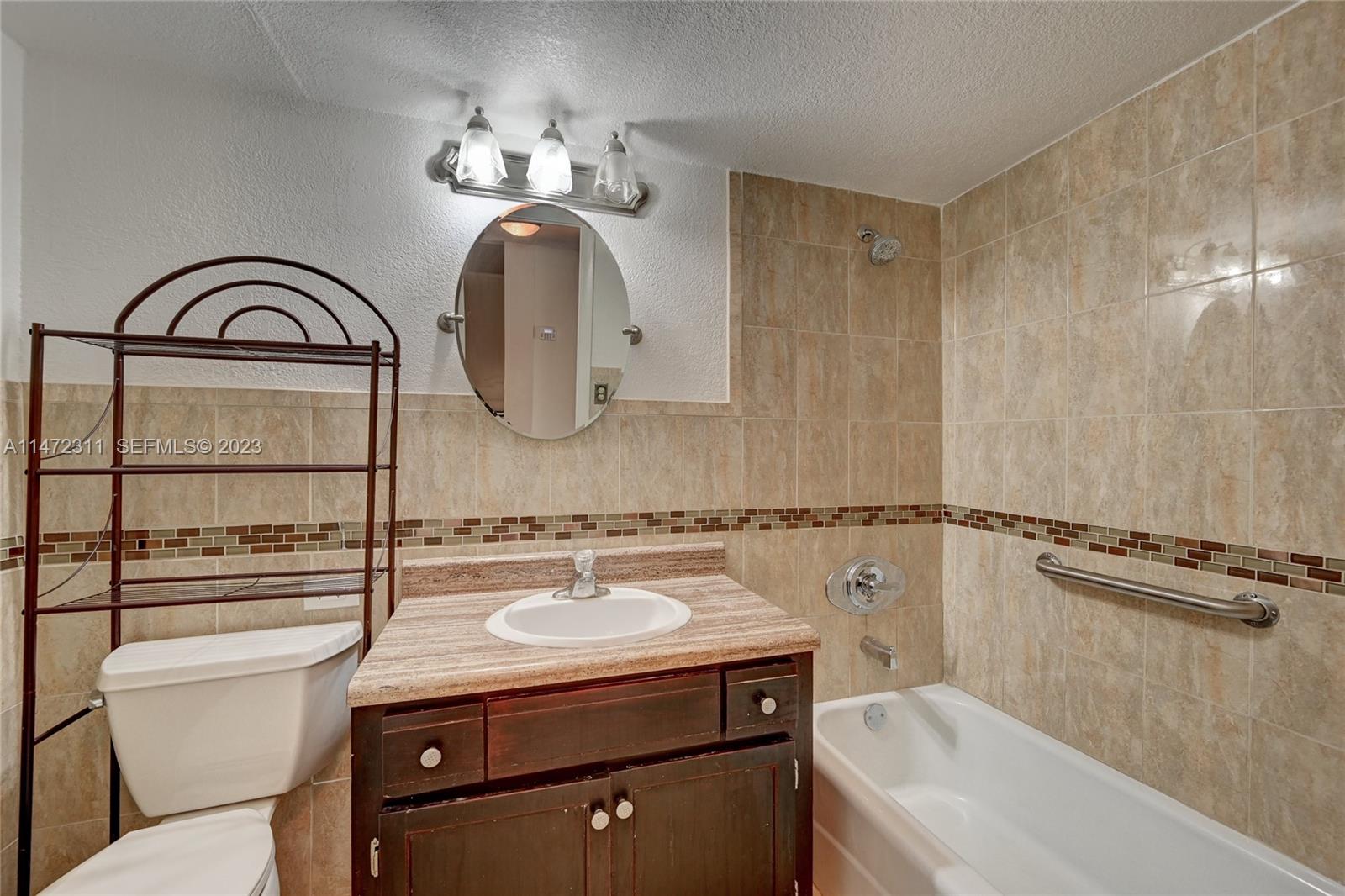 3670 Inverrary Drive, Unit 2E Lauderhill, FL 33319 - Photo 10 of 19