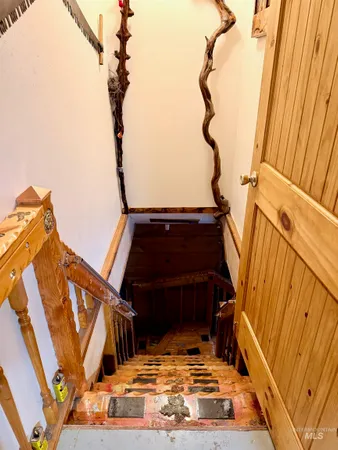 $299,000 | 335 Pine Street, Peck, ID 83545