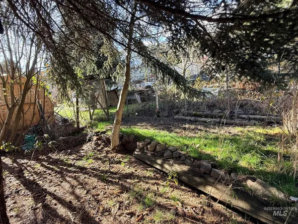 $299,000 | 335 Pine Street, Peck, ID 83545