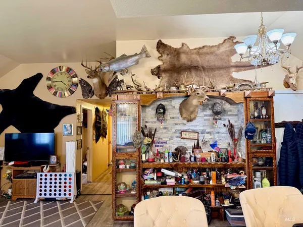 $299,000 | 335 Pine Street, Peck, ID 83545