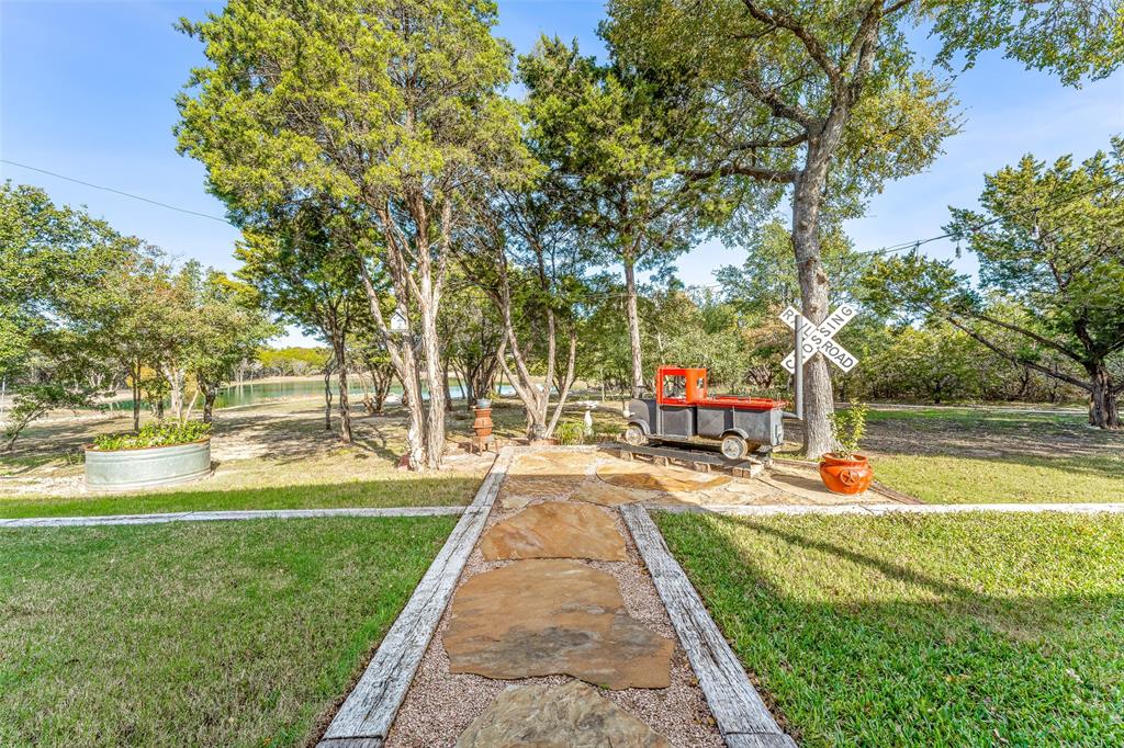 2113 County Road 2012 Walnut Springs, TX 76690 - Photo 17 of 40