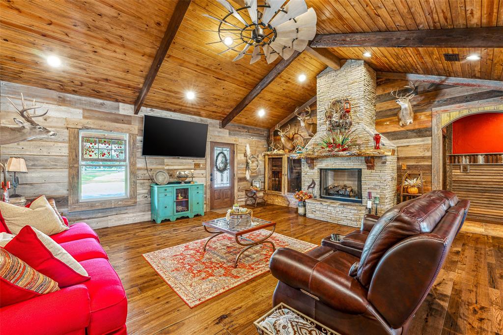 2113 County Road 2012 Walnut Springs, TX 76690 - Photo 21 of 40