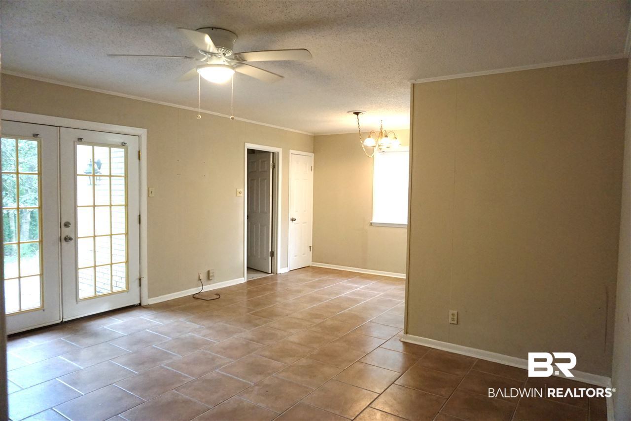 116 Vanderbilt Drive Mobile, AL 36608 - Photo 9 of 35