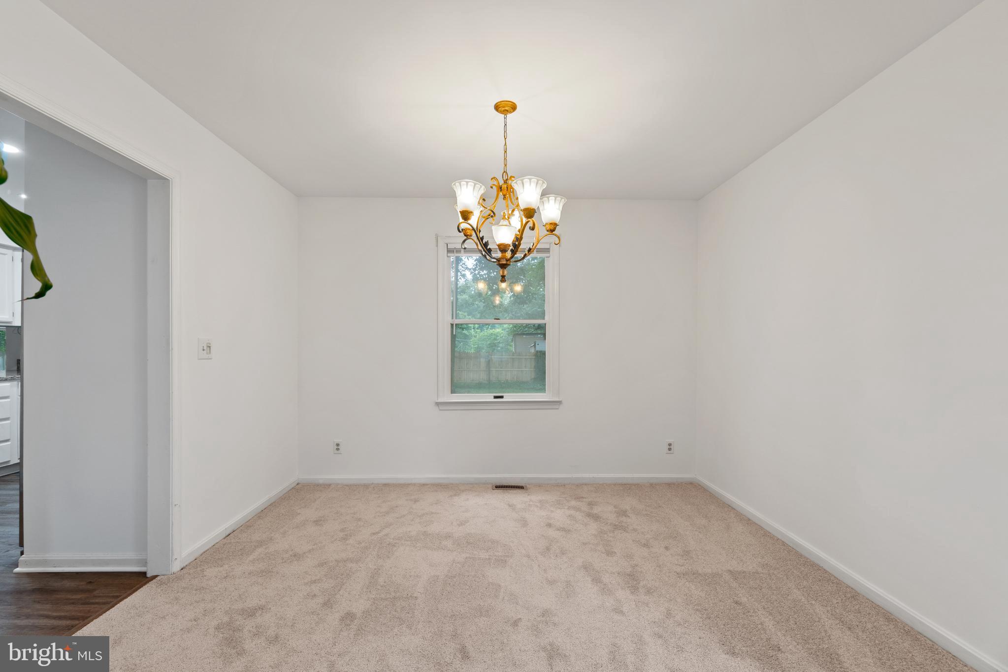 10 Ridgewood Drive Stafford, VA 22556 - Photo 11 of 21 Dining Room