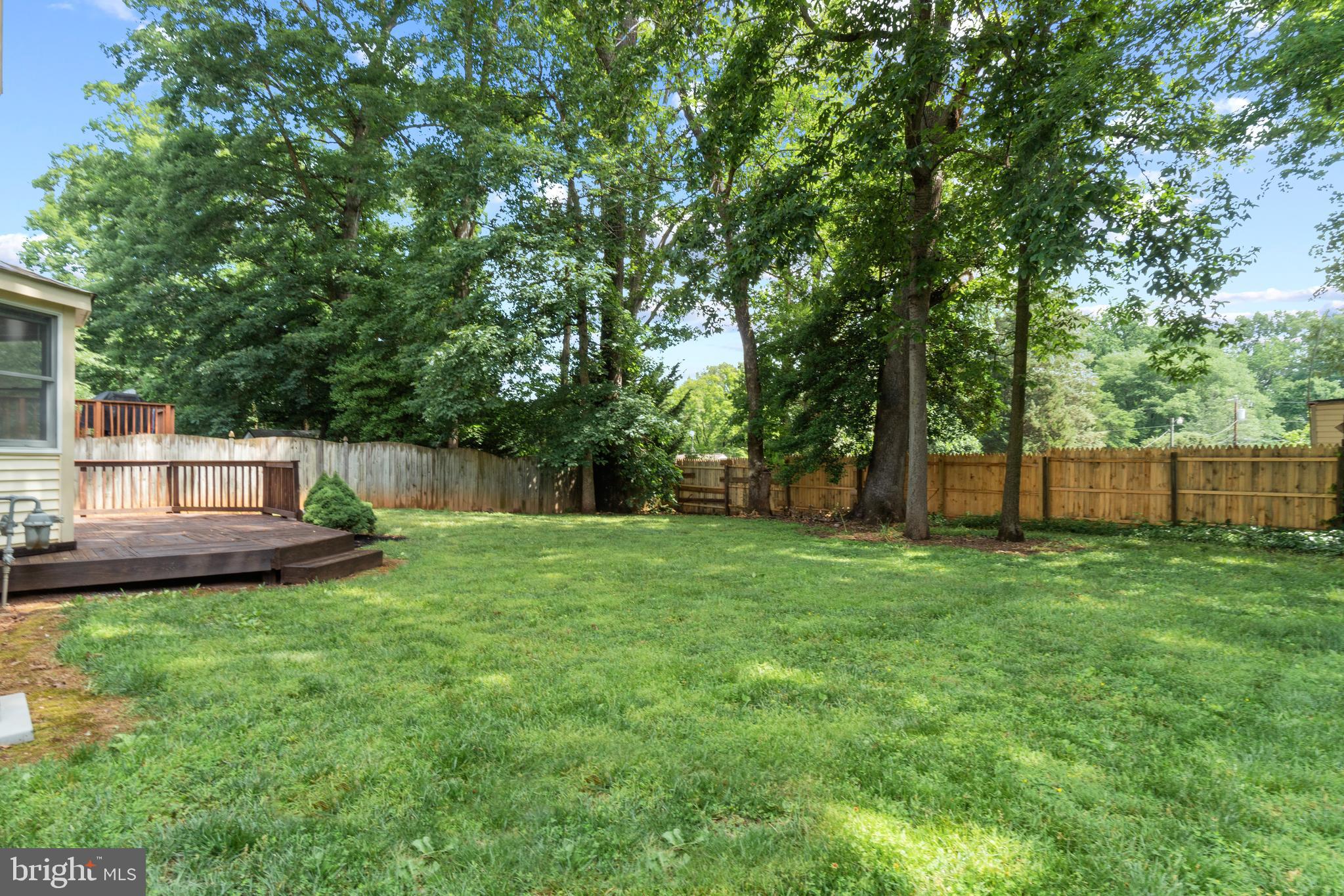 10 Ridgewood Drive Stafford, VA 22556 - Photo 5 of 21 Fencing along one side and rear of yard