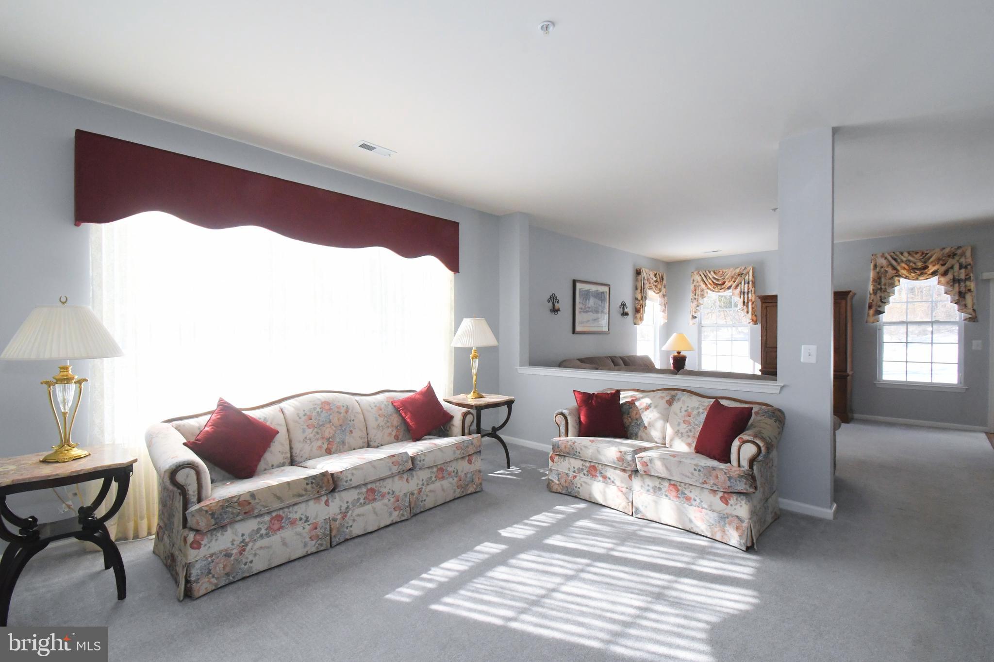 1239 Scott Place Warminster, PA 18974 - Photo 11 of 43 Living room