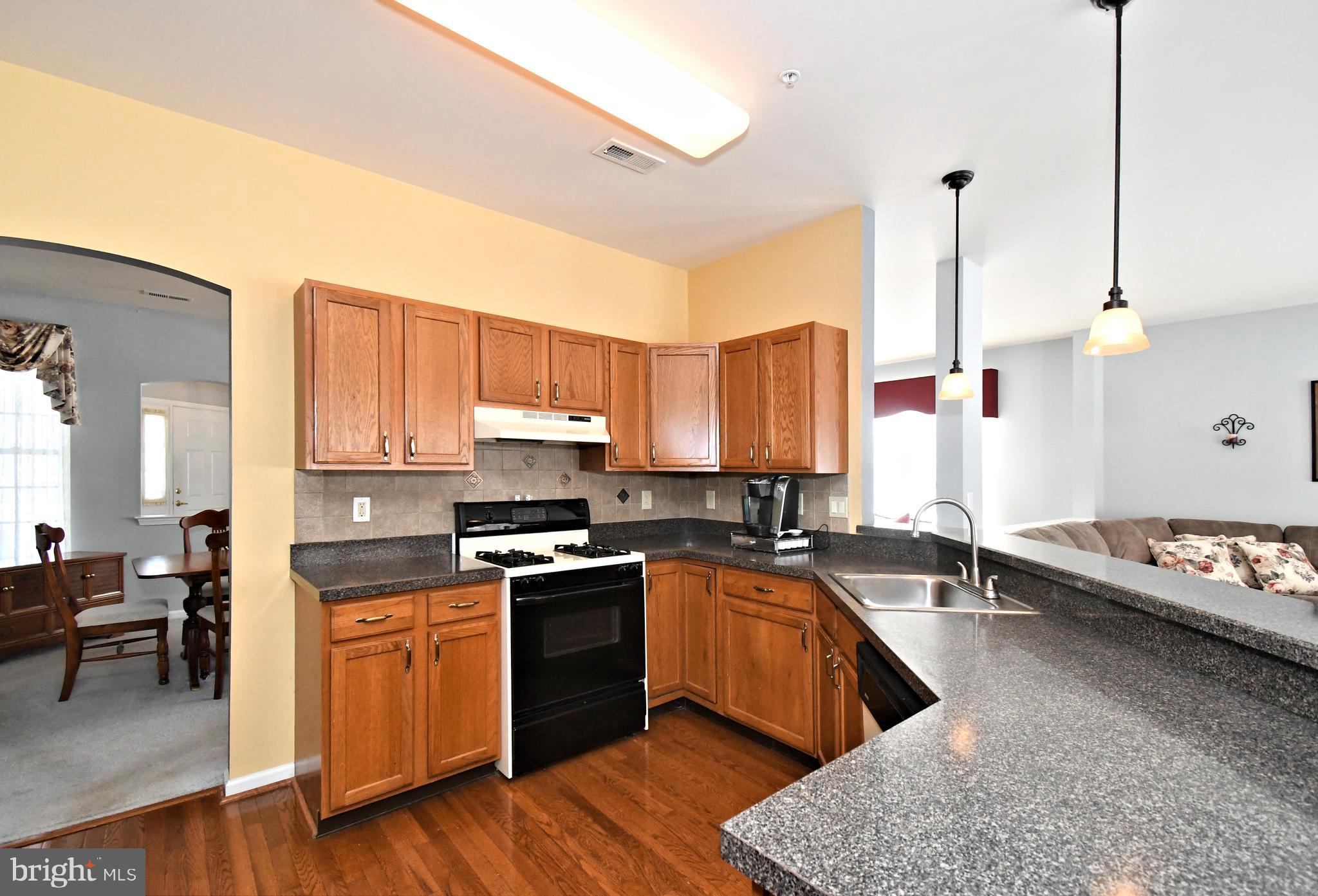 1239 Scott Place Warminster, PA 18974 - Photo 21 of 43 Kitchen with pendant lighting