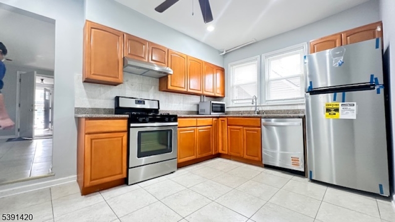 19 Mechanic Street Millburn, NJ 07041 - Photo 5 of 21