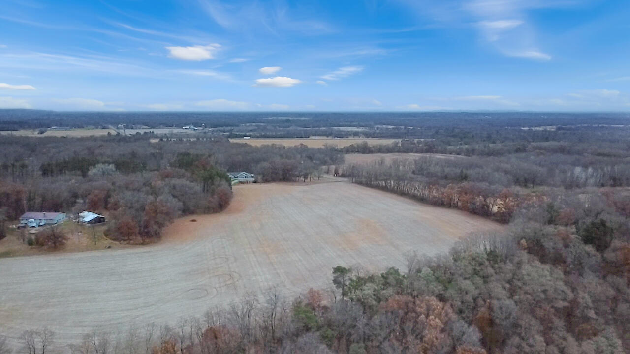 W4961 Cemetery Road Mauston, WI 53948 - Photo 13 of 17 2025-11-15-07-01-04-146 (2)